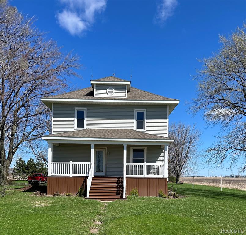 5266 Dutcher Road Akron, MI 48701 - Photo 3 of 21