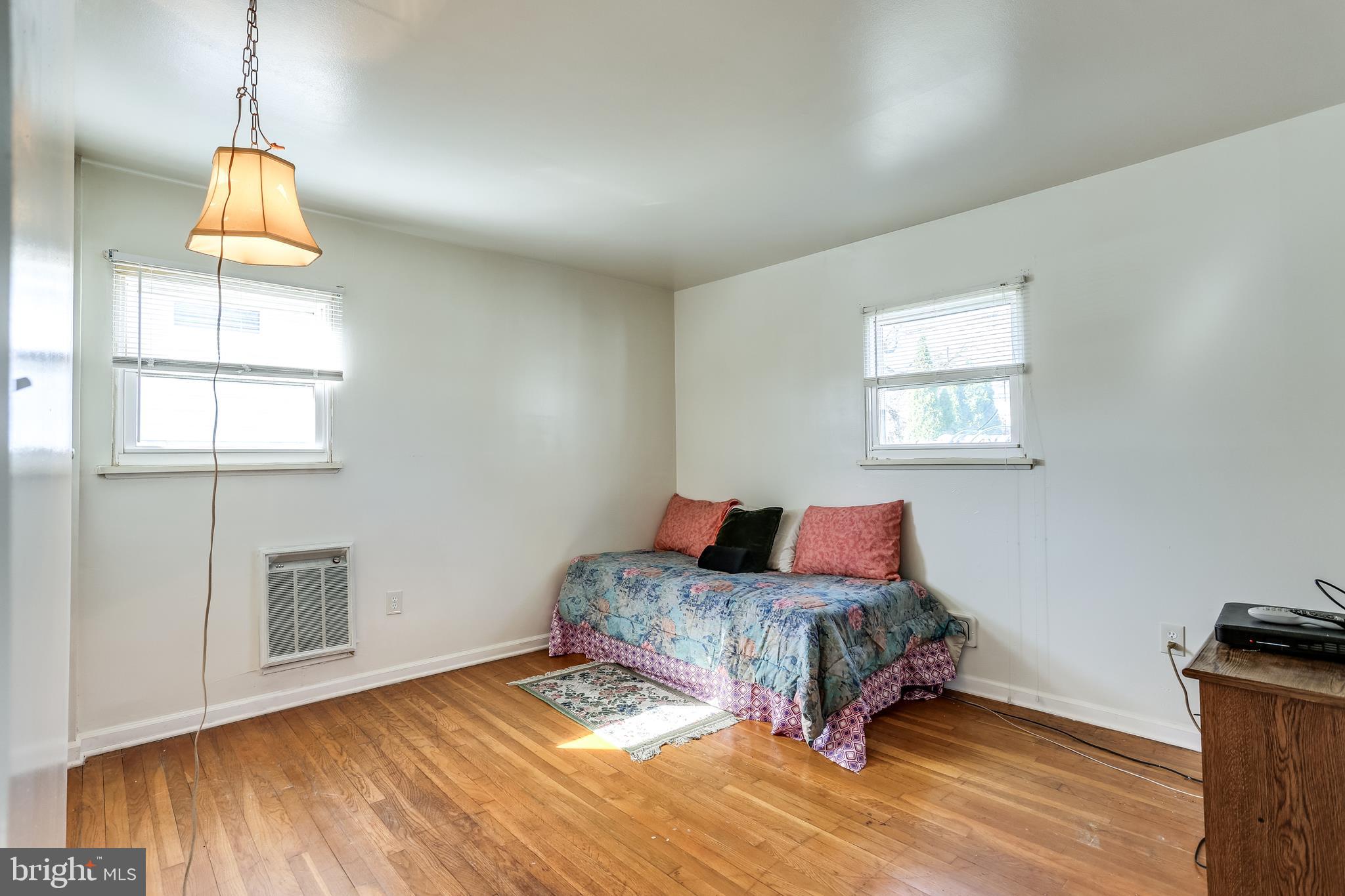 1402 Glenwilde Road Catonsville, MD 21228 - Photo 19 of 36 Bedroom #1