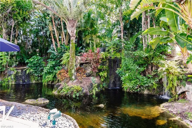 $375,000 | 600 Neapolitan Way, Unit 454, Naples, FL 34103