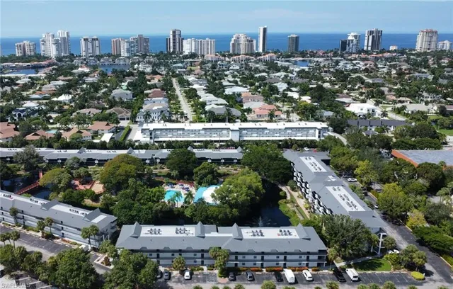 $375,000 | 600 Neapolitan Way, Unit 454, Naples, FL 34103