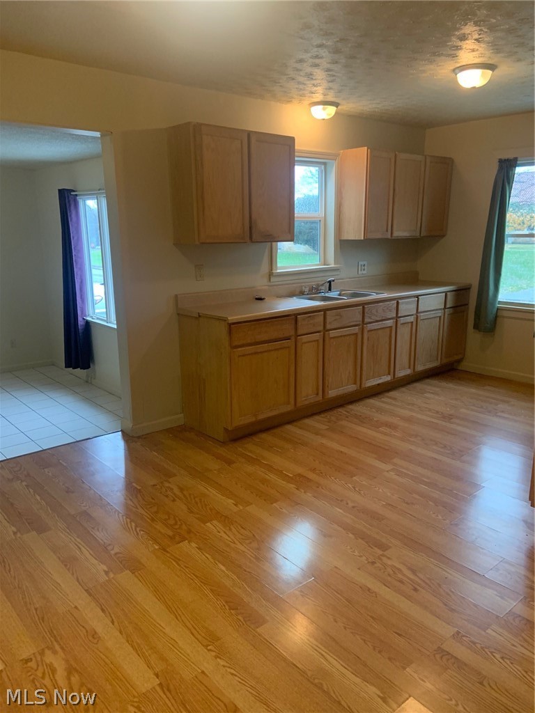469 Robinson Road Campbell, OH 44405 - Photo 2 of 16 Gallery Image 2