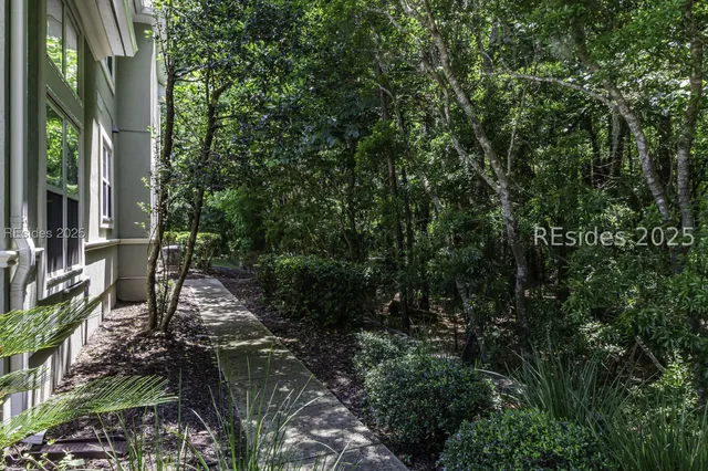 $595,000 | 223 Farnsleigh Avenue, Bluffton, SC 29910