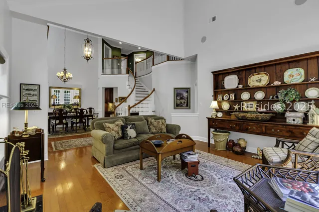 $595,000 | 223 Farnsleigh Avenue, Bluffton, SC 29910