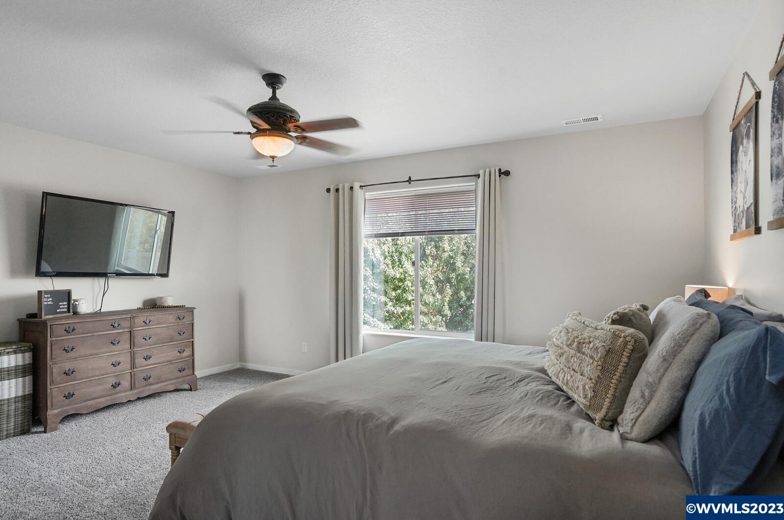 4493 Aztec Loop Northeast Albany, OR 97321 - Photo 27 of 42 Gallery Image 27