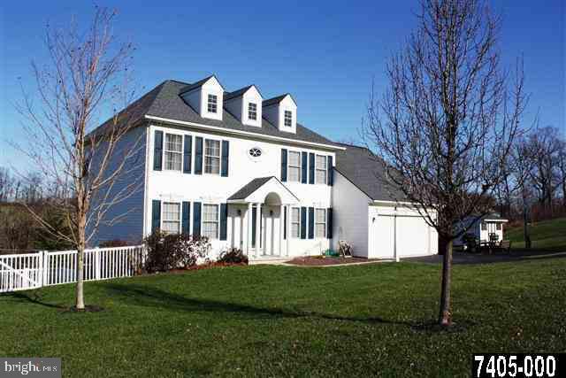 3 Glenhurst Road Shrewsbury, PA 17361 - Photo 1 of 28 Gallery Image 1