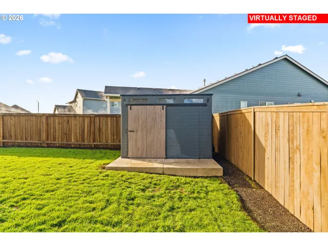 $499,900 | 2551 West 15th Avenue, Junction City, OR 97448