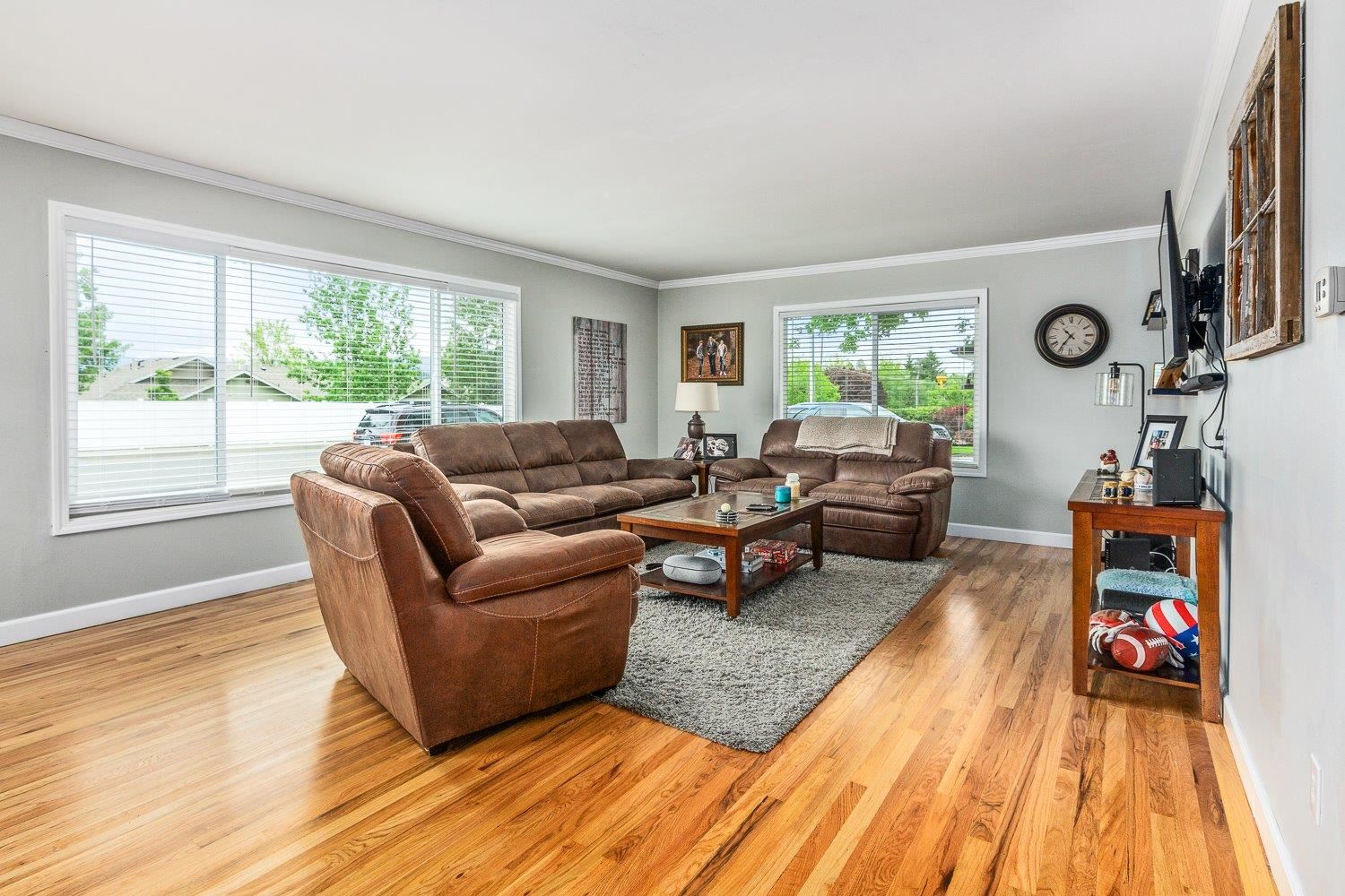 406 South Adams Road Spokane Valley, WA 99216 - Photo 3 of 43 Gallery Image 3