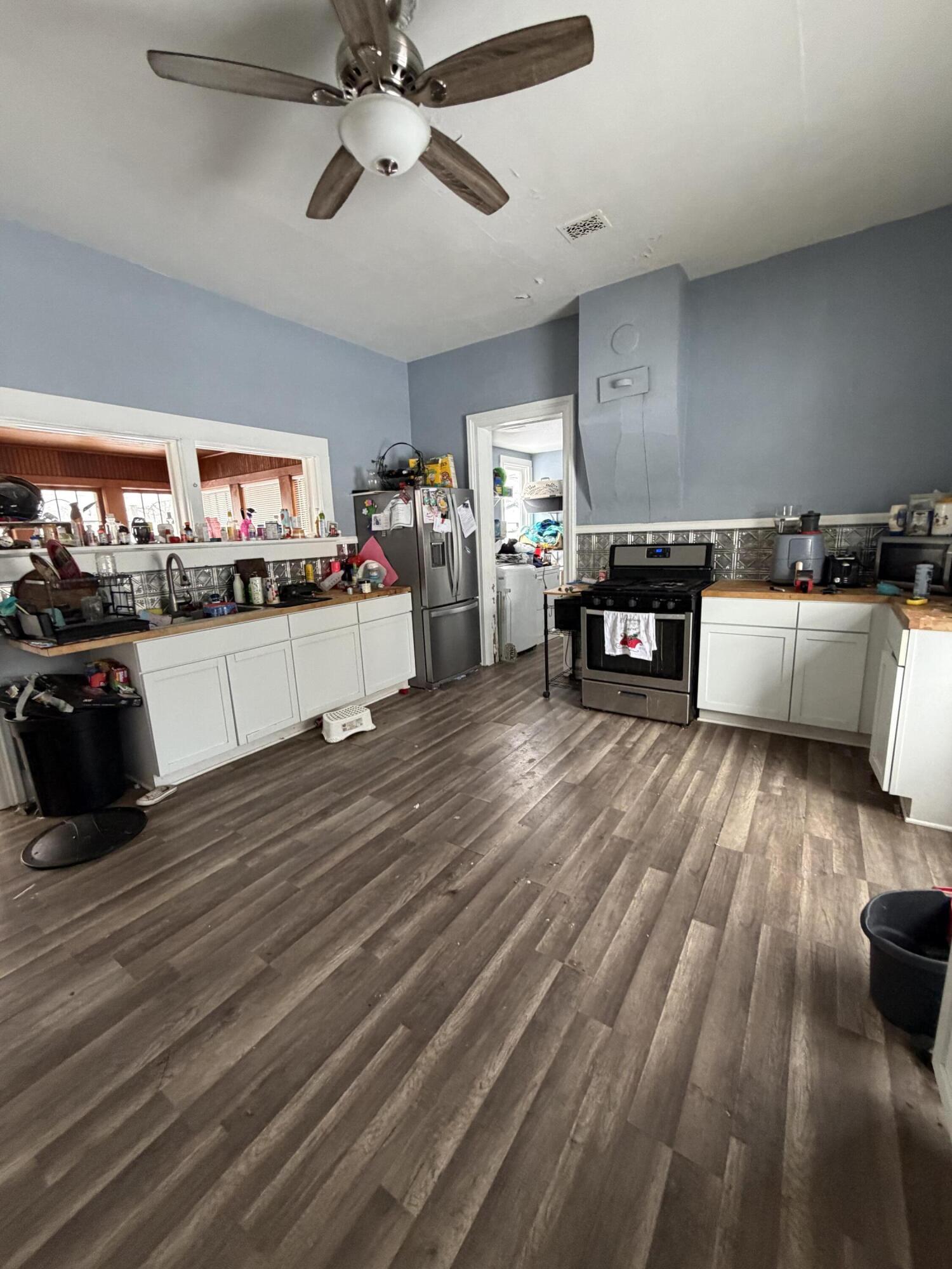 235 North Nottawa Street Mendon, MI 49072 - Photo 6 of 26 IMG_4505