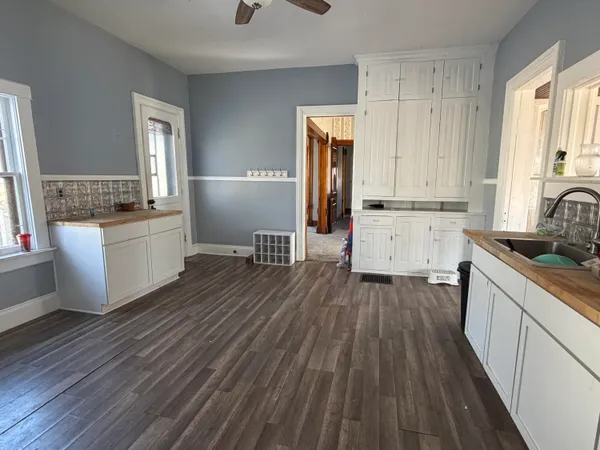 $195,000 | 235 North Nottawa Street, Mendon, MI 49072