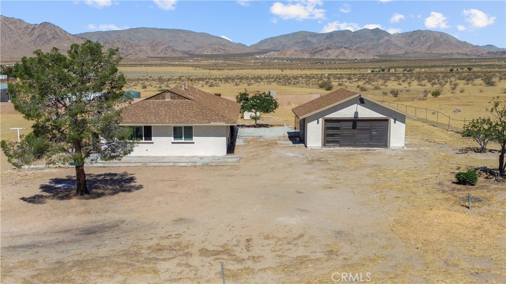 16962 Huff Road Lucerne Valley, CA 92356 - Photo 3 of 30
