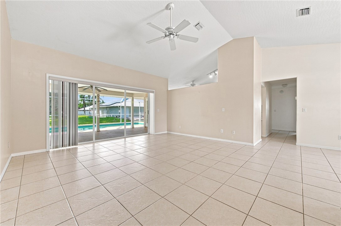 955 Riviera Avenue Sebastian, FL 32958 - Photo 9 of 34 Gallery Image 9