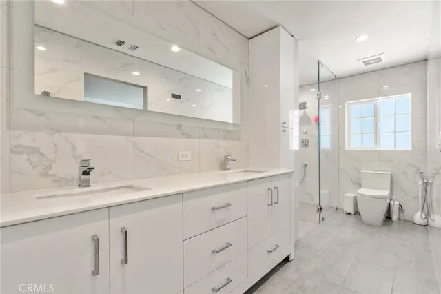 $1,199,000 | 7741 Variel Avenue, Canoga Park, CA 91304