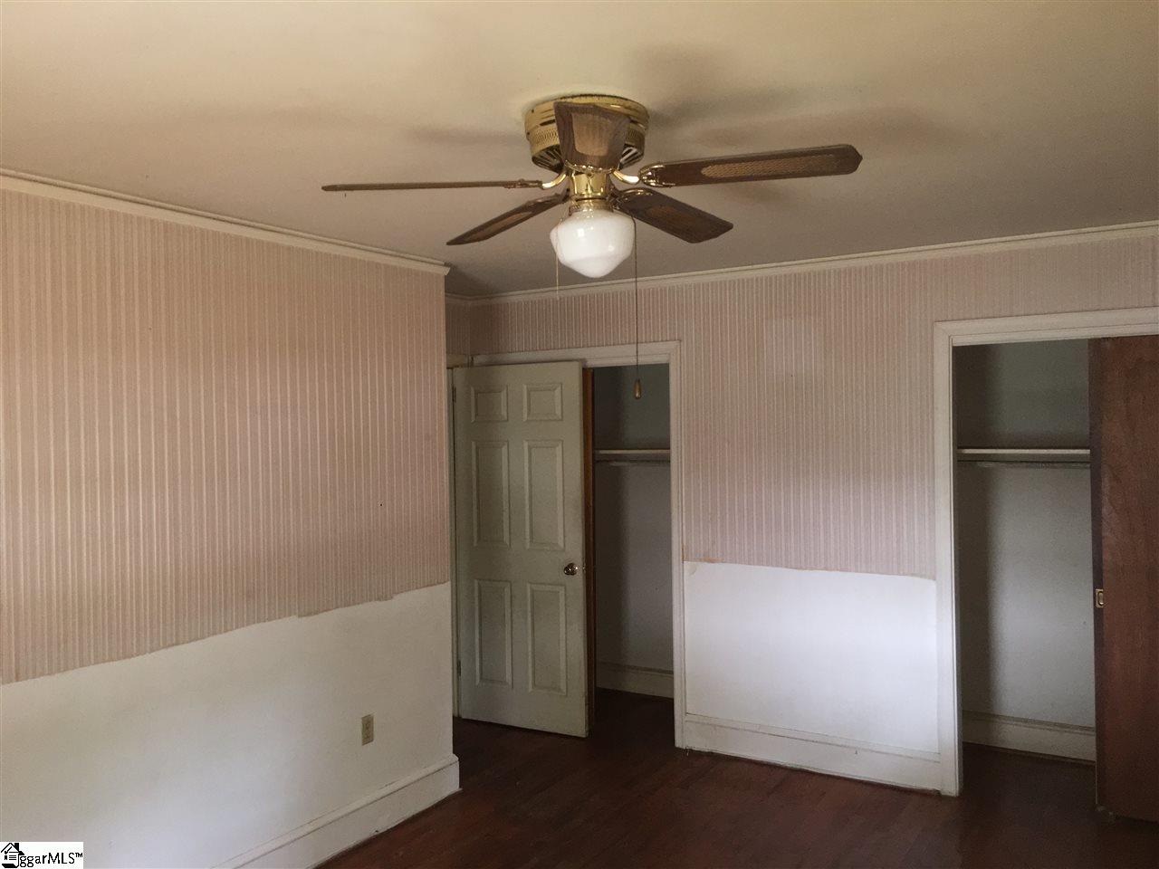 107 Finley Circle Easley, SC 29640 - Photo 3 of 8 Gallery Image 3
