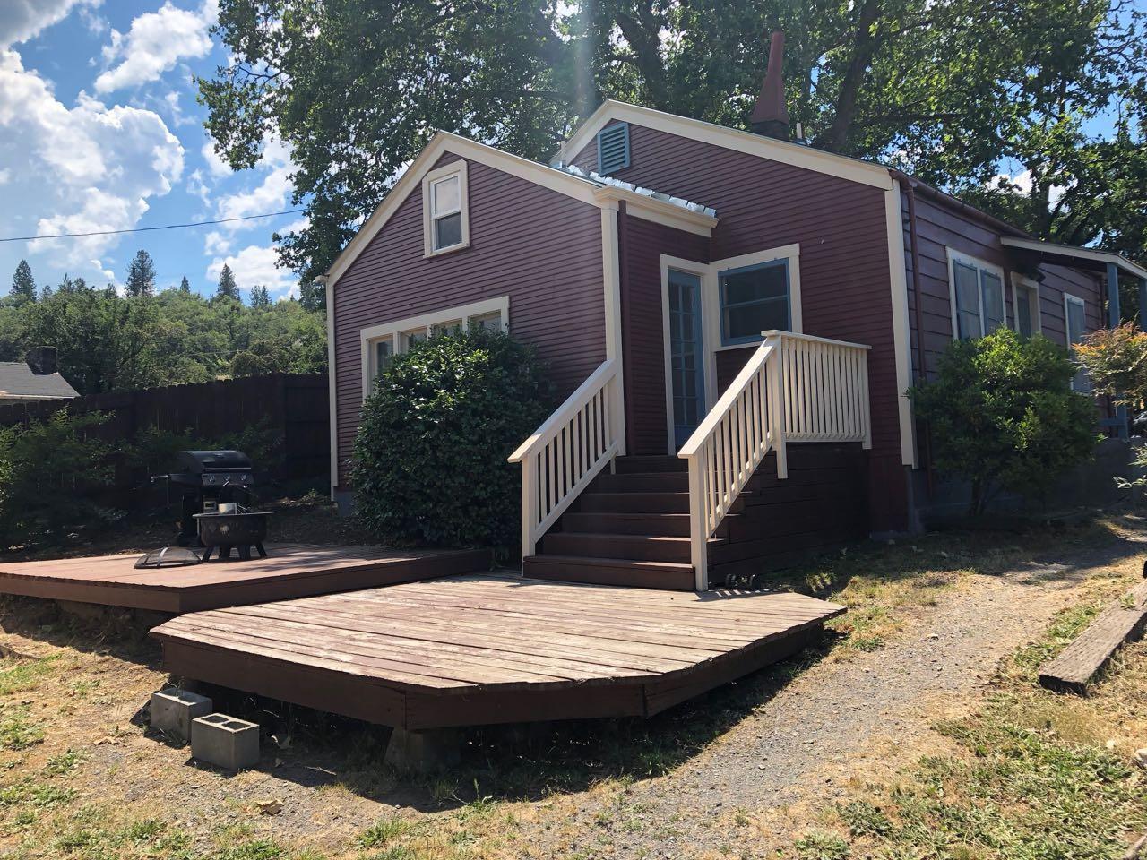 3006 Old Stage Road Central Point, OR 97502 - Photo 9 of 14