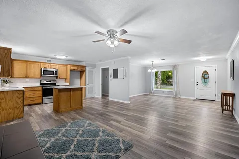 $265,000 | 421 South 1st Street, Krum, TX 76249