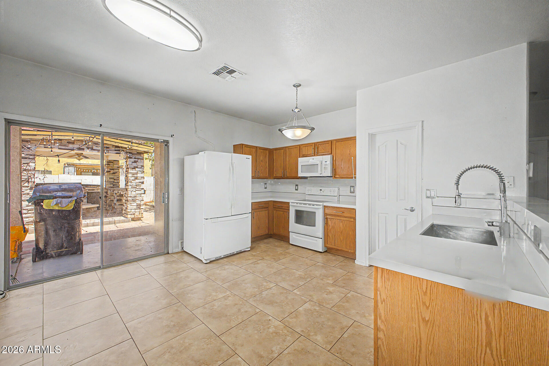 9644 West Cordes Road Tolleson, AZ 85353 - Photo 8 of 22 Kitchen