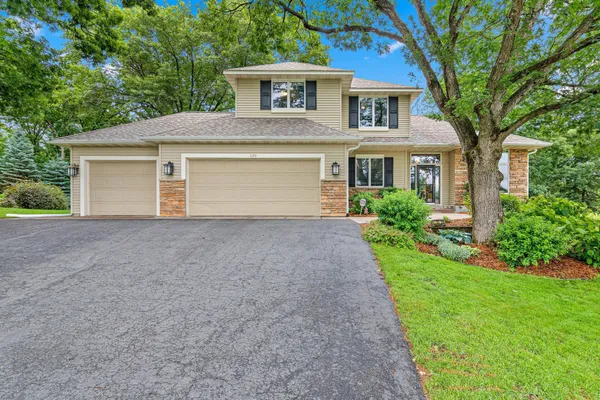 $650,000 | 1120 10th Street North, Hudson, WI 54016