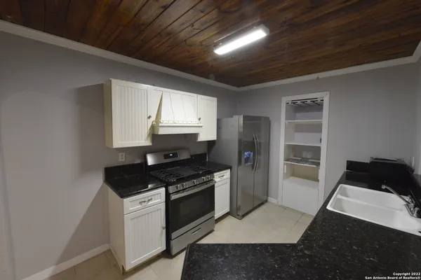 $1,700 | 302 Artemis Drive, San Antonio, TX 78218