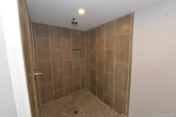 $1,700 | 302 Artemis Drive, San Antonio, TX 78218