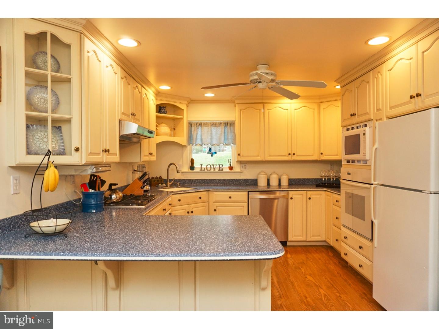 1338 Ridgeview Circle Downingtown, PA 19335 - Photo 8 of 23 Gallery Image 8