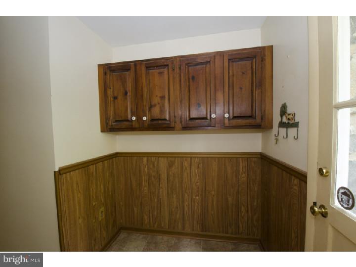 702 Hamilton Road Bryn Mawr, PA 19010 - Photo 13 of 25 Laundry Room