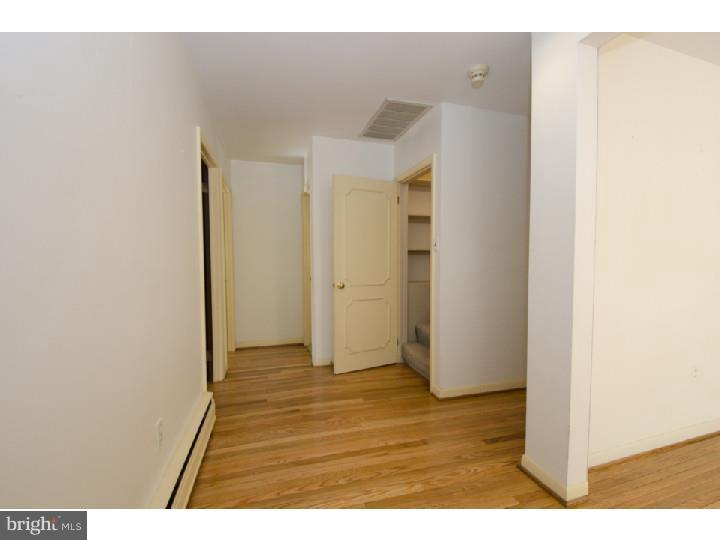 702 Hamilton Road Bryn Mawr, PA 19010 - Photo 14 of 25 Hallway