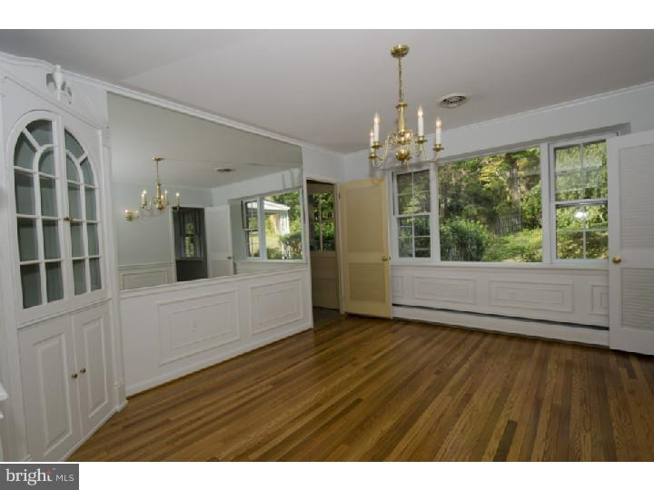 702 Hamilton Road Bryn Mawr, PA 19010 - Photo 7 of 25 Dining Room