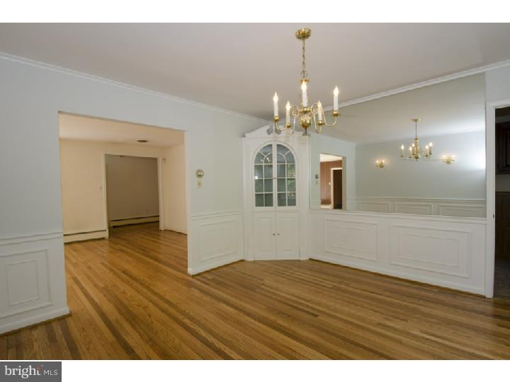 702 Hamilton Road Bryn Mawr, PA 19010 - Photo 8 of 25 Dining Room