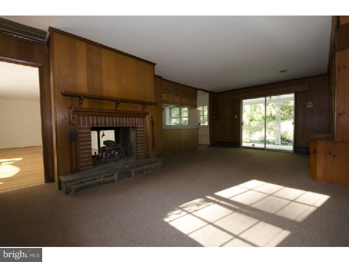 702 Hamilton Road Bryn Mawr, PA 19010 - Photo 9 of 25 Family Room
