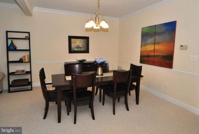 610 Springhouse Square Southeast Leesburg, VA 20175 - Photo 28 of 30 Dining Room