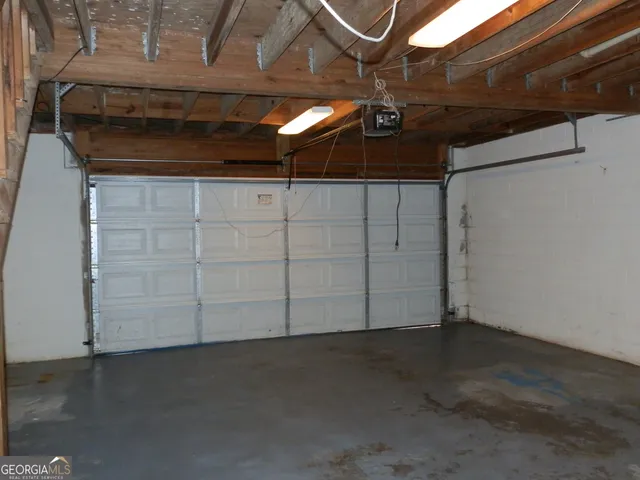 a view of a garage
