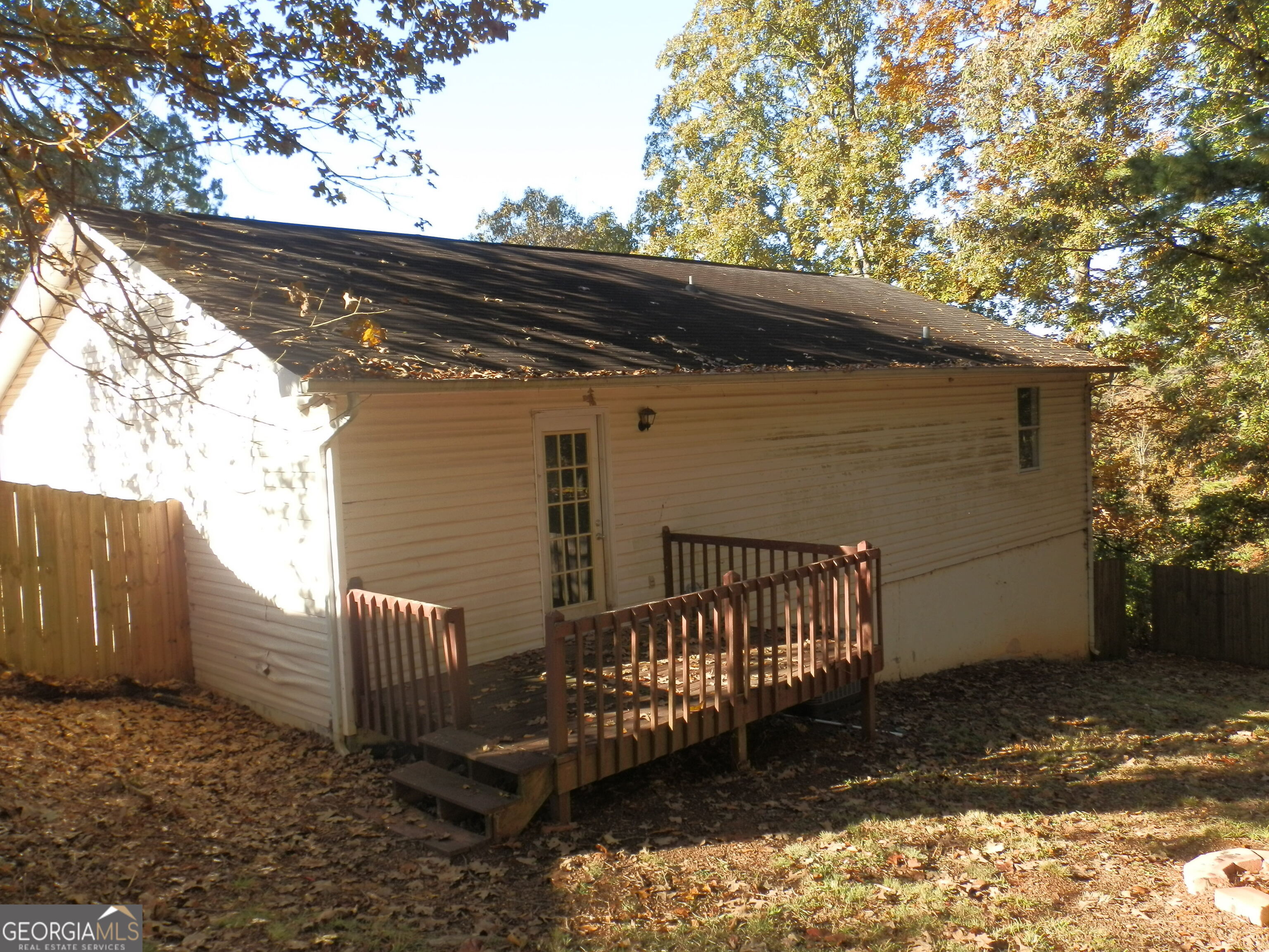 114 Lindsey Court Northeast Calhoun, GA 30701 - Photo 4 of 26 a view of a small yard