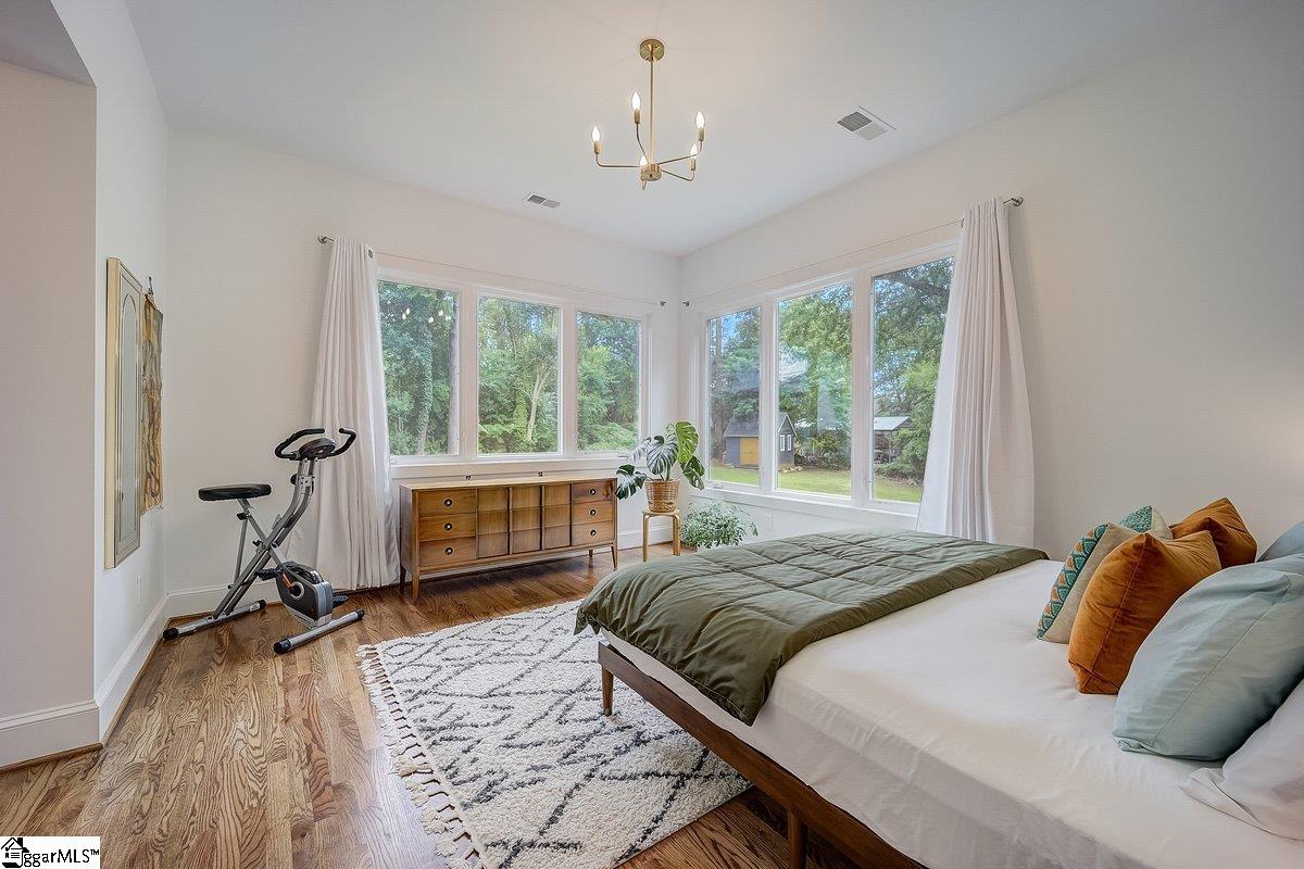 46 Briarcliff Drive Greenville, SC 29607 - Photo 3 of 30