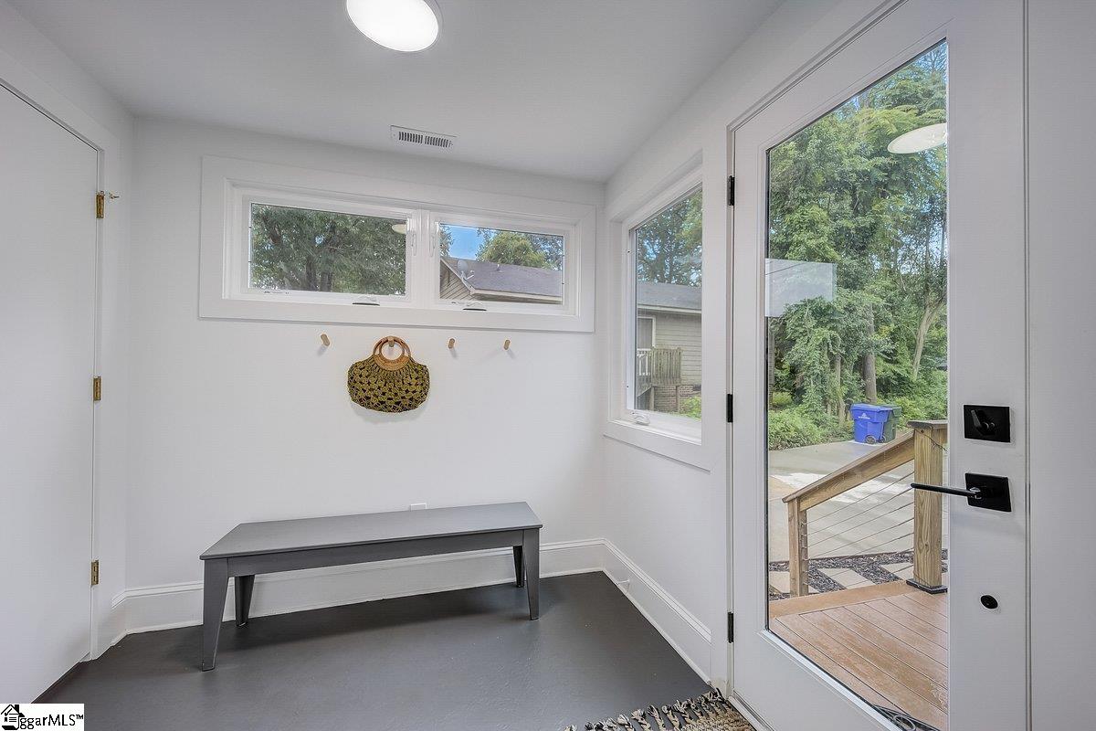 46 Briarcliff Drive Greenville, SC 29607 - Photo 8 of 30