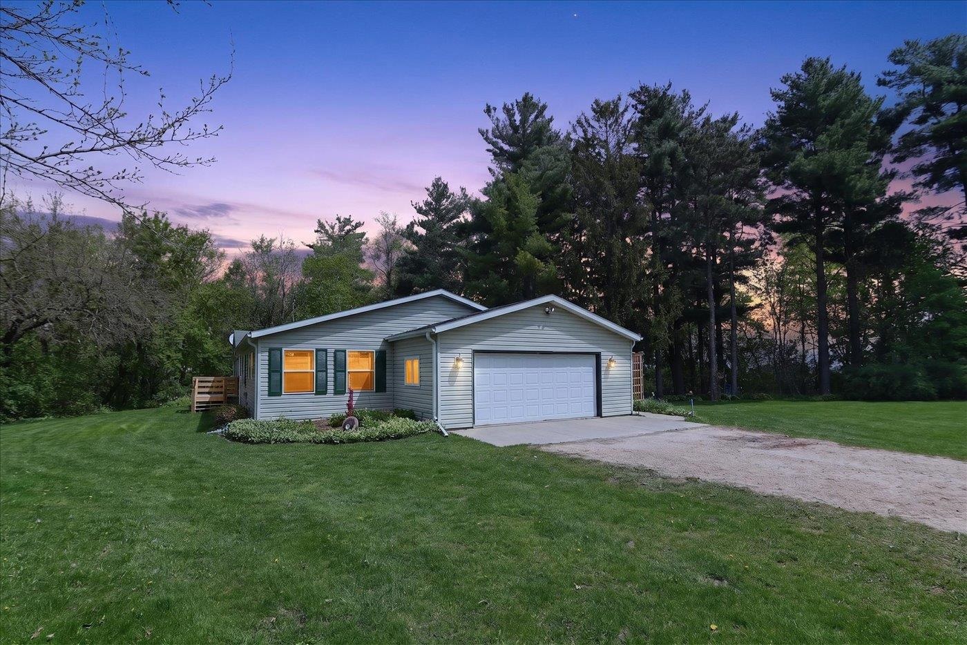 6610 Cemetery Road Sun Prairie, WI 53590 - Photo 1 of 60