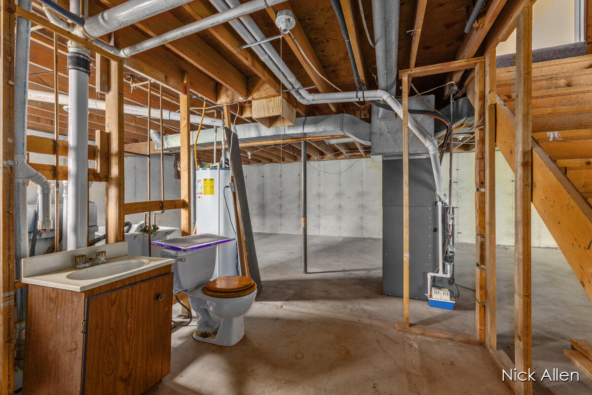 23600 West South County Line Road Gowen, MI 49326 - Photo 25 of 45 IMG_1024