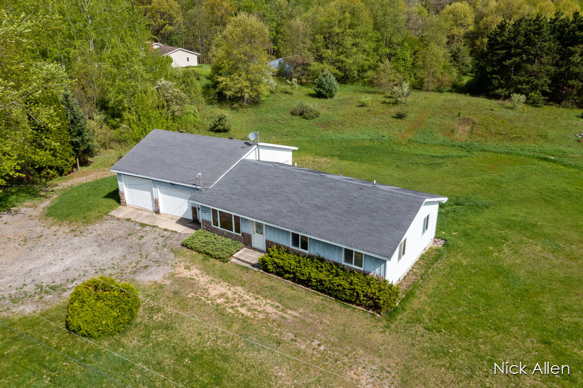 23600 West South County Line Road Gowen, MI 49326 - Photo 36 of 45 IMG_1035