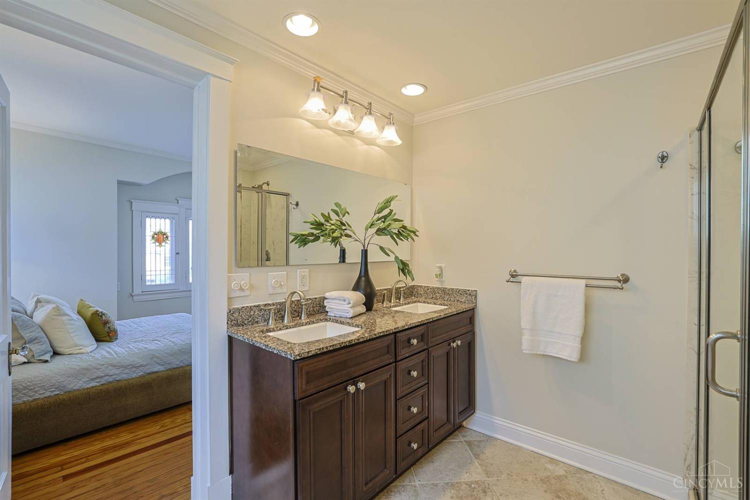 1308 Edwards Road Cincinnati, OH 45208 - Photo 28 of 52