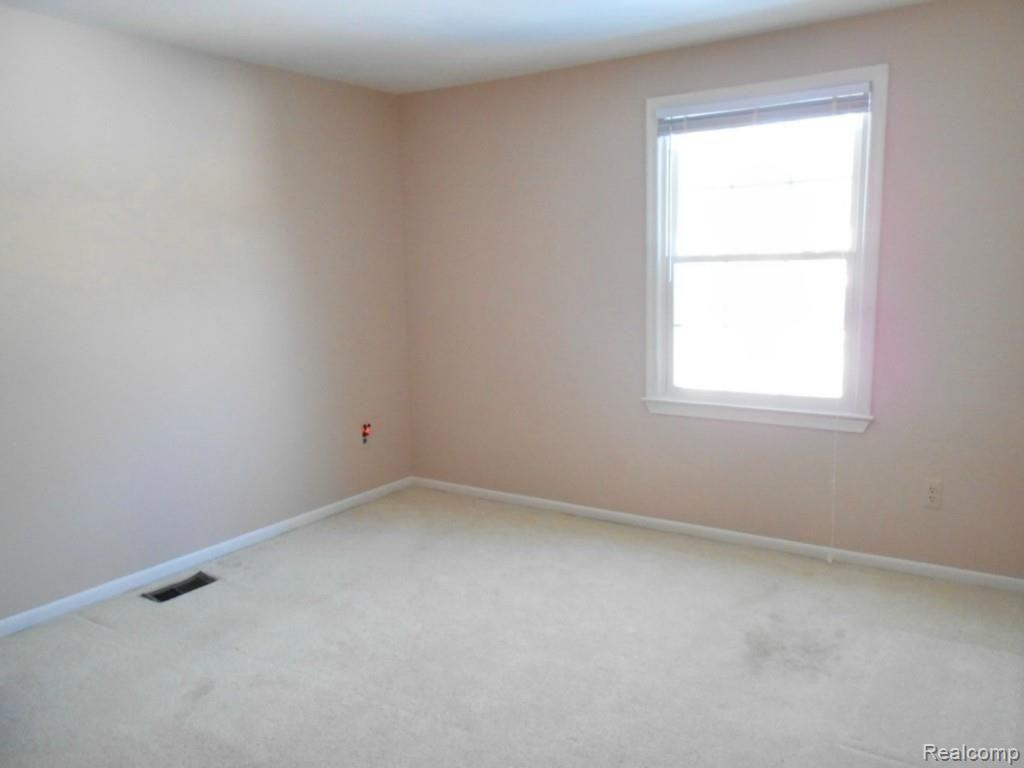 679 Rutgers Road Rochester Hills, MI 48309 - Photo 17 of 24