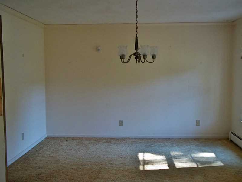 23 Hanley Farm Road, Unit 23 Warren, RI 02885 - Photo 6 of 10 Dining Room.