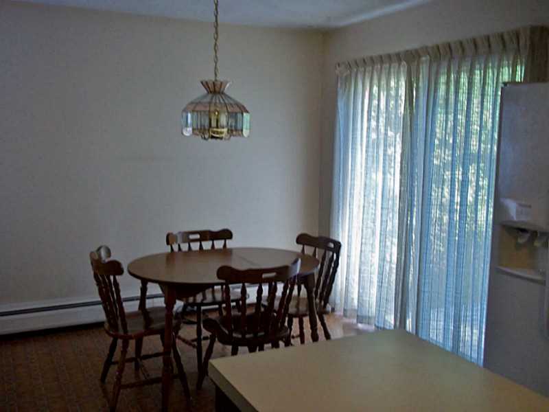 23 Hanley Farm Road, Unit 23 Warren, RI 02885 - Photo 8 of 10 Kitchen.