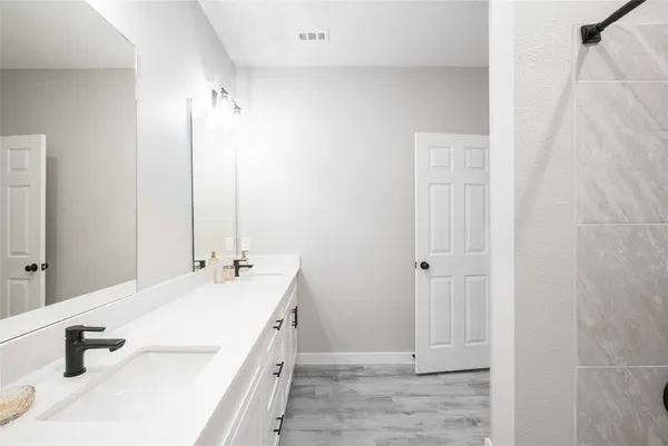 $1,450 | 2101 Reinke Road, Unit 8211, Waller, TX 77484