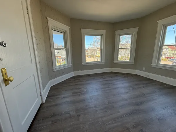 $3,650 | 68 Ash Street, Unit 2, Brockton, MA 02301