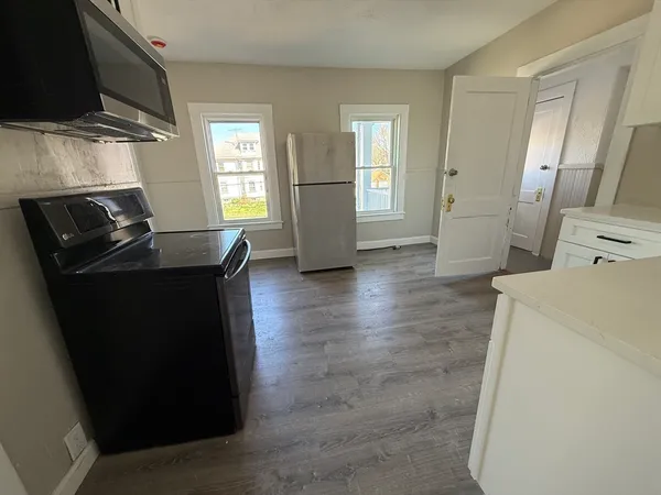 $3,650 | 68 Ash Street, Unit 2, Brockton, MA 02301