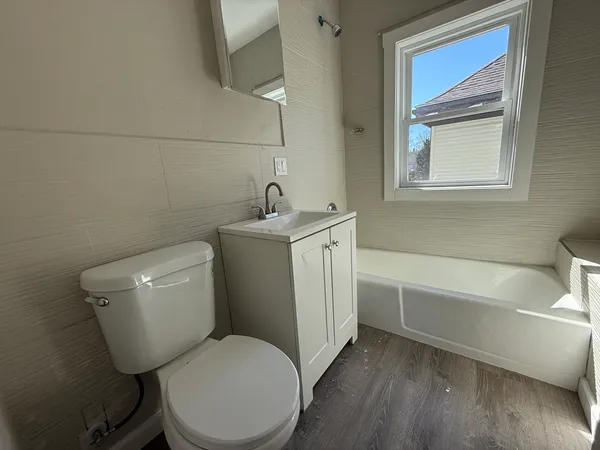 $3,650 | 68 Ash Street, Unit 2, Brockton, MA 02301