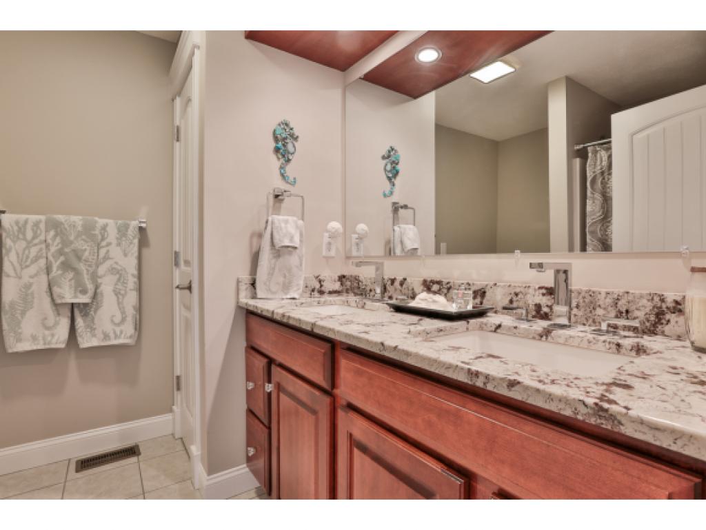 12 Nesmith Road, Unit 12 Windham, NH 03087 - Photo 16 of 28