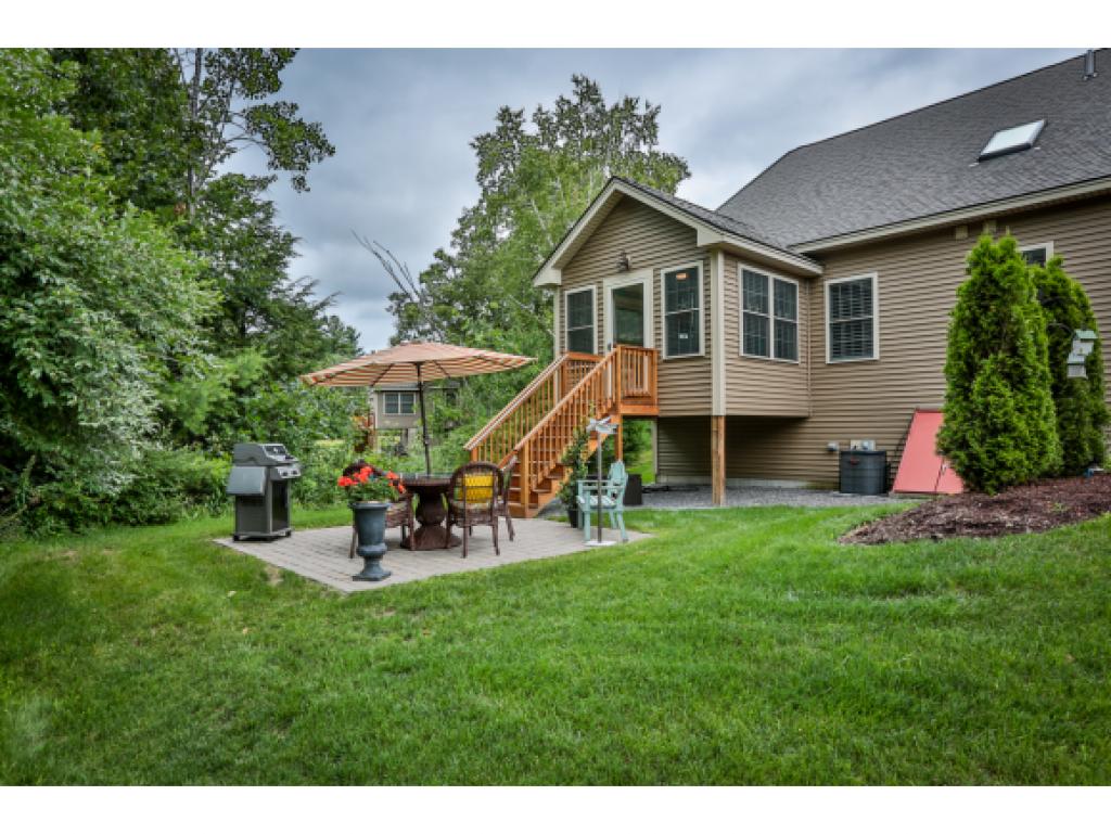 12 Nesmith Road, Unit 12 Windham, NH 03087 - Photo 27 of 28