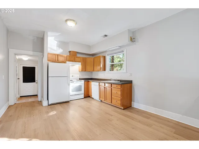 $589,000 | 635 Southeast Walnut Street, Hillsboro, OR 97123