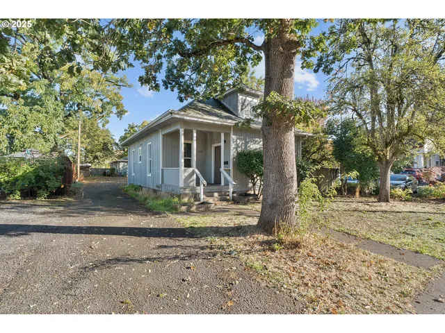 $589,000 | 635 Southeast Walnut Street, Hillsboro, OR 97123