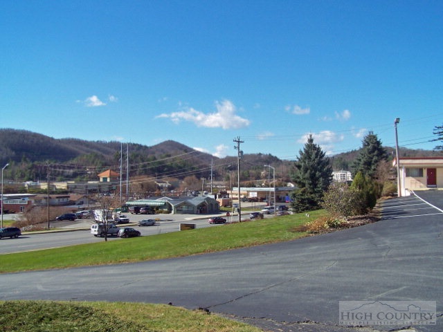 1377 Blowing Rock Road Boone, NC 28607 - Photo 10 of 13